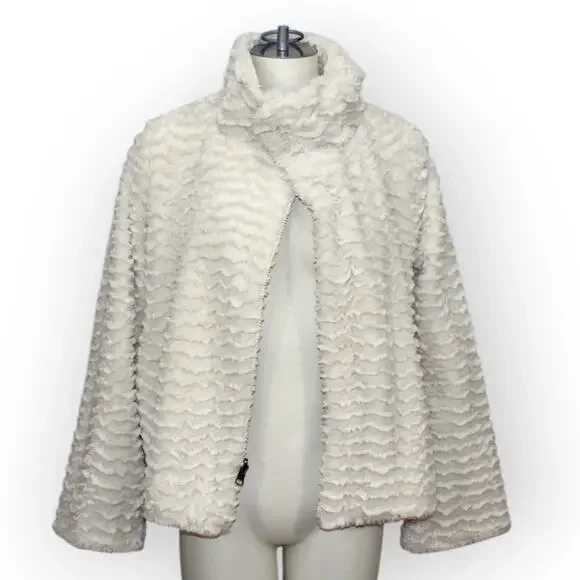 Patagonia Women's Pelage Jacket Small Pearl 28230 Apres EVEN SOFTER THAN FLEECE! - Picture 3 of 16